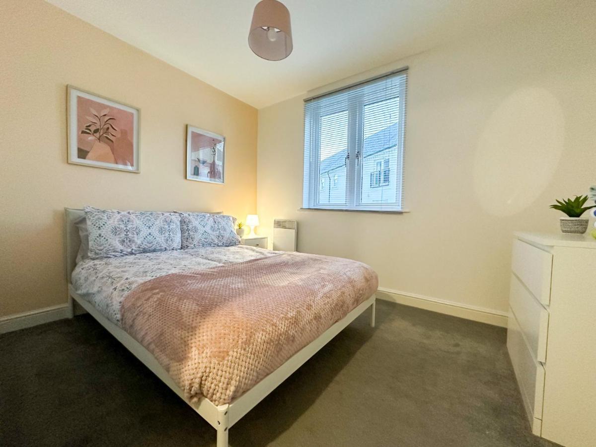 Luxury 2 Bedroom City Centre Apartment - Secure Parking - Amazing Location! Кэнтербари Экстерьер фото