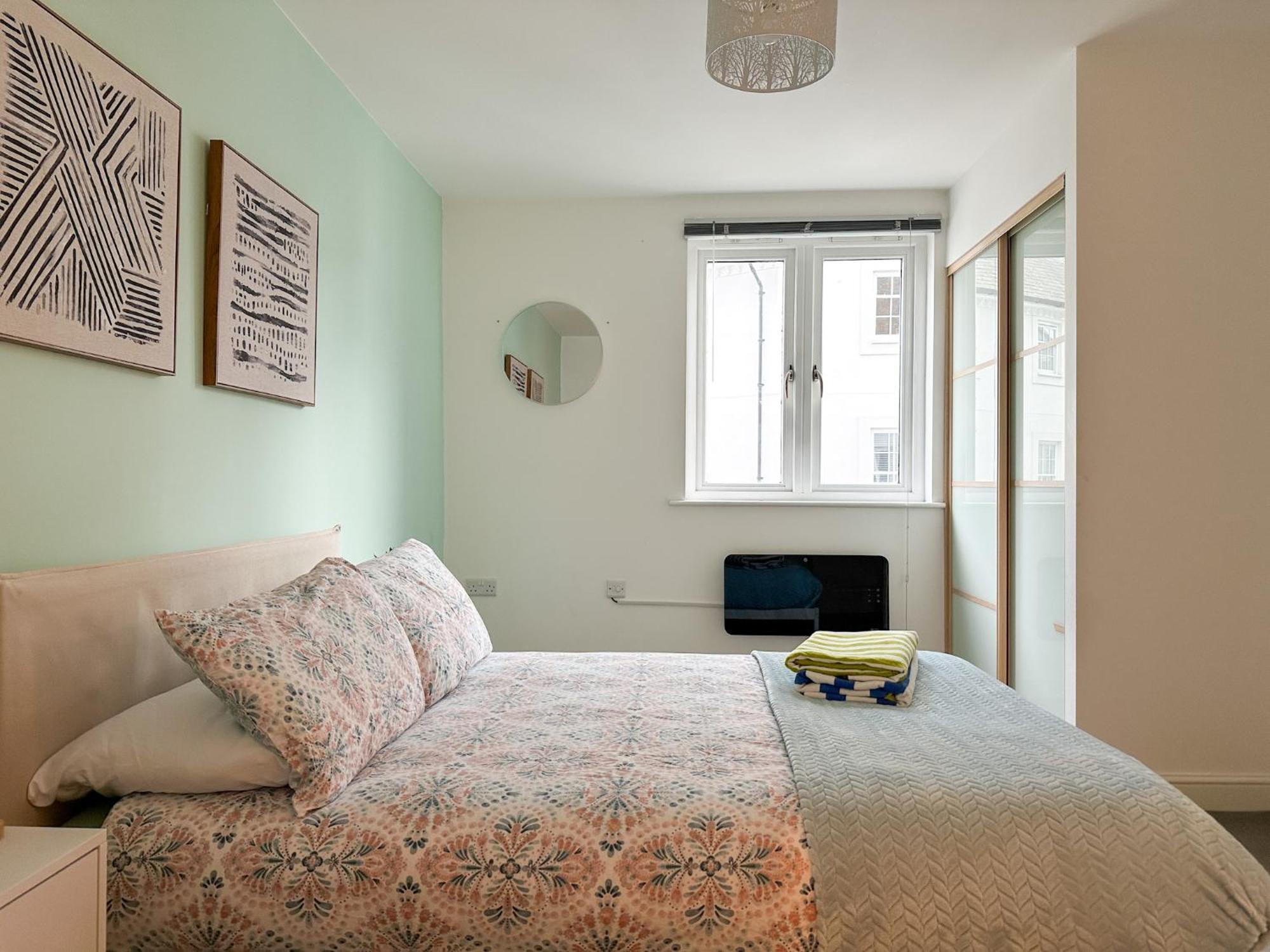 Luxury 2 Bedroom City Centre Apartment - Secure Parking - Amazing Location! Кэнтербари Экстерьер фото